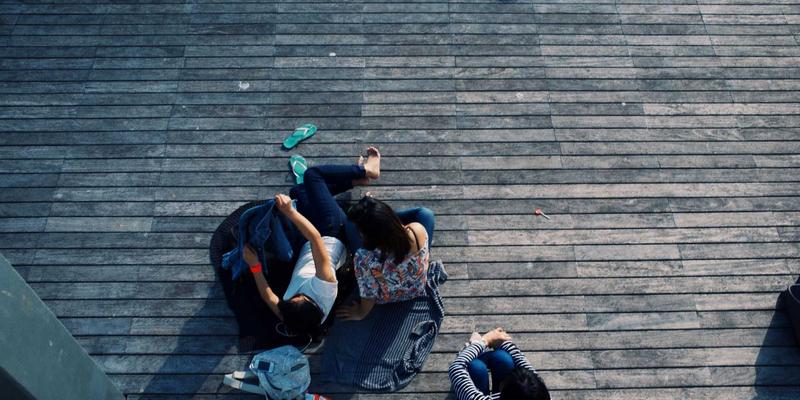 企业服务35：财务顾问、运营优化与市场分析如何驱动企业增长