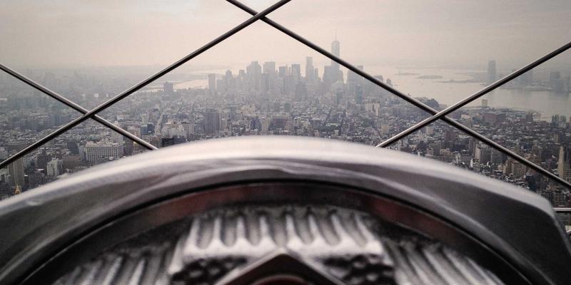 企业服务目录的战略规划与合规设计：以市场分析驱动内部服务透明度提升