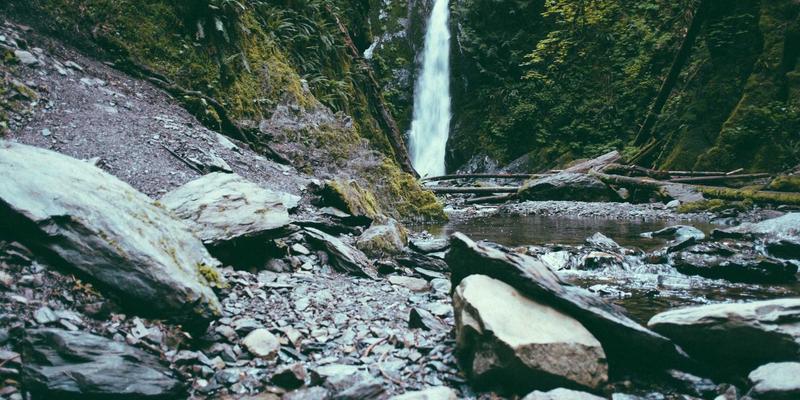 企业服务铁三角：合规咨询、战略规划与财务顾问的核心价值对比