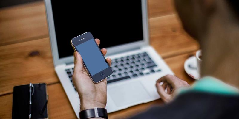 数字化转型中的组织变革：市场分析与战略规划驱动的架构与文化重塑