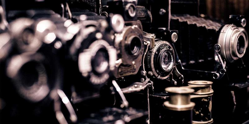 运营优化与财务顾问双轮驱动：企业数字化转型中的组织架构变革与人才战略